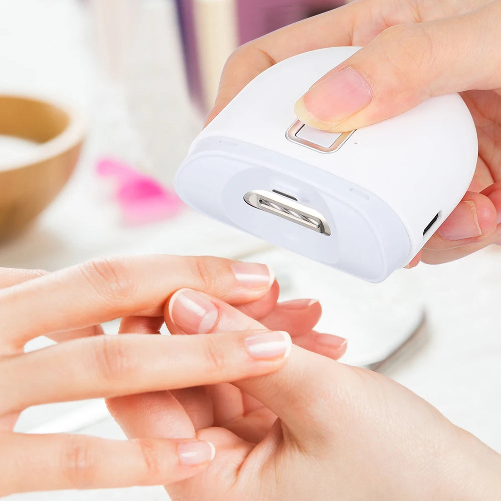 NailTrimmer Pro - Coupe-ongles électrique portable avec veilleuse LED et recharge USB