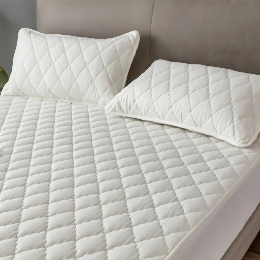 SleepGuard Luxe - Housse de Matelas Ultra-Confort & 100% Imperméable