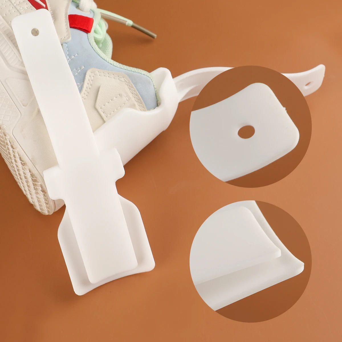 ShoeHelper - L'outil ultime pour enfiler vos chaussures sans effort