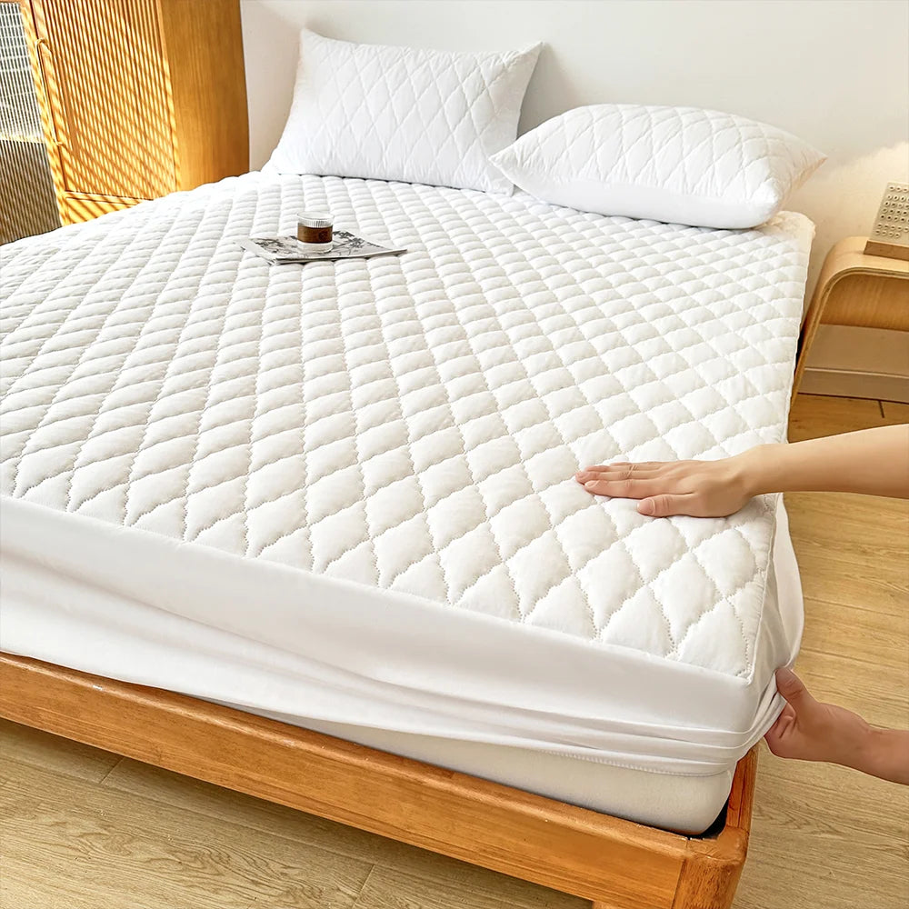SleepGuard Luxe - Housse de Matelas Ultra-Confort & 100% Imperméable